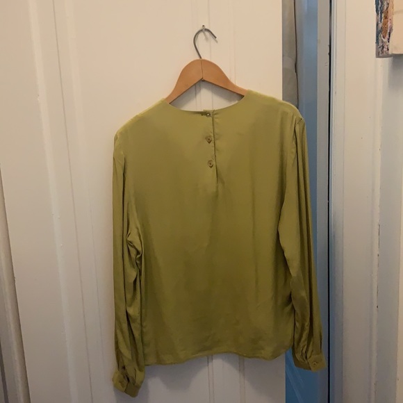 Vintage Chartreuse silk blouse with beautiful button up neck - Picture 2 of 4